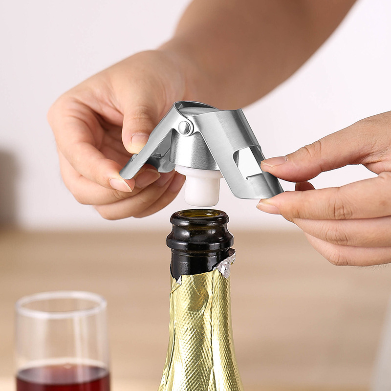 Wine In Beer Bottle - المحمولة الصلب الشمبانيا مثبت زجاجي لامعة