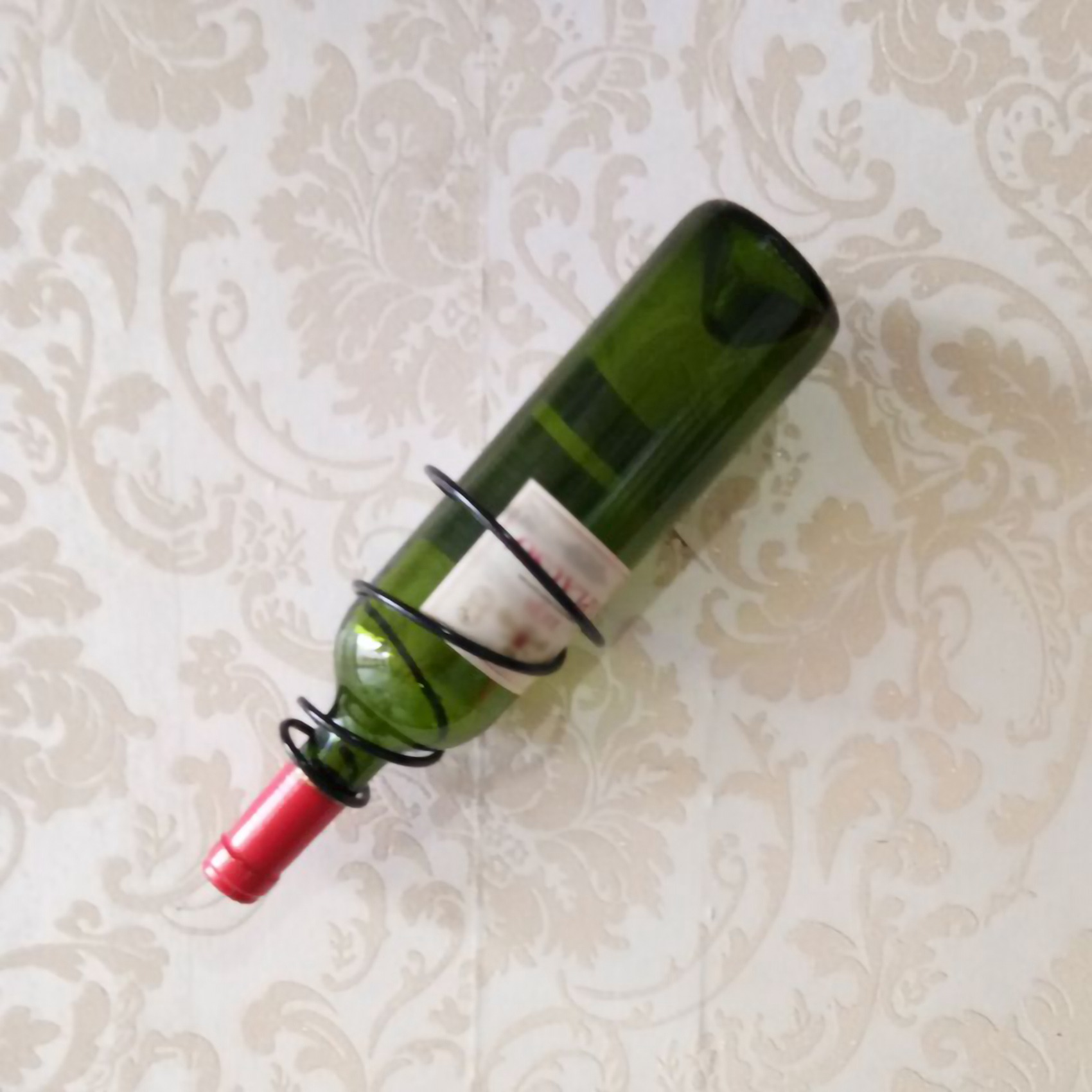 Wine Rack Wall Mount - حامل زجاجات نبيذ معدني معلق على